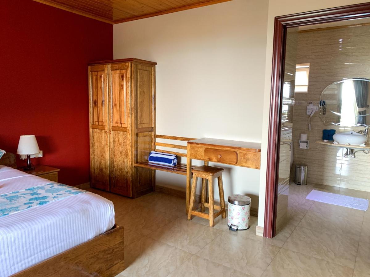 Exotic Guest House อังส์ วอลแบร์ วิลเลจ ภายนอก รูปภาพ
