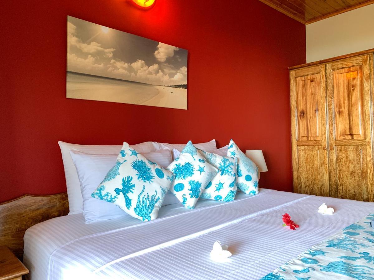 Exotic Guest House อังส์ วอลแบร์ วิลเลจ ภายนอก รูปภาพ
