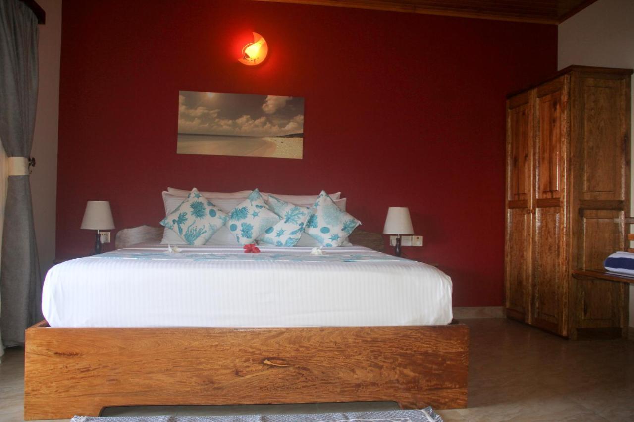 Exotic Guest House อังส์ วอลแบร์ วิลเลจ ภายนอก รูปภาพ