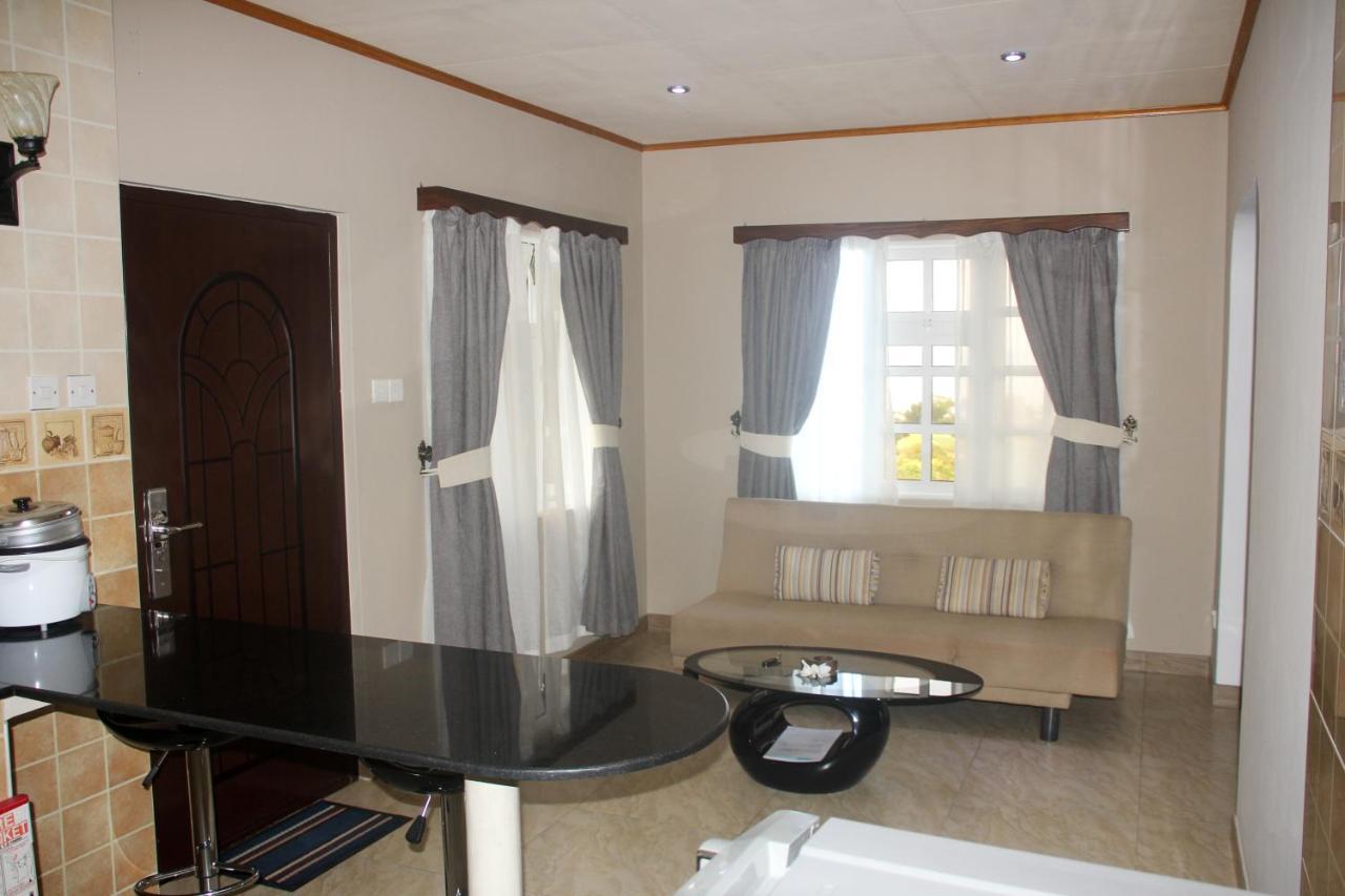 Exotic Guest House อังส์ วอลแบร์ วิลเลจ ภายนอก รูปภาพ