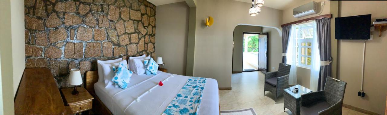 Exotic Guest House อังส์ วอลแบร์ วิลเลจ ภายนอก รูปภาพ